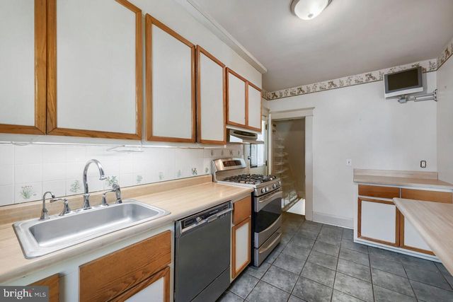 517 ELMWOOD RD, Baltimore, MD 21206