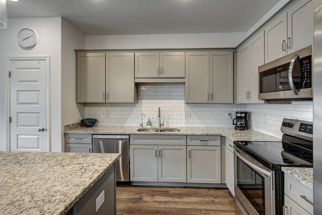 4032 Opal Dr, Hendersonville, TN 37075