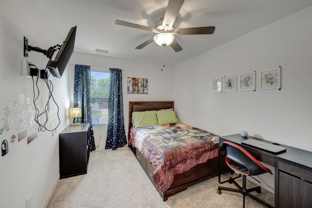 4032 Opal Dr, Hendersonville, TN 37075