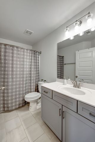4032 Opal Dr, Hendersonville, TN 37075