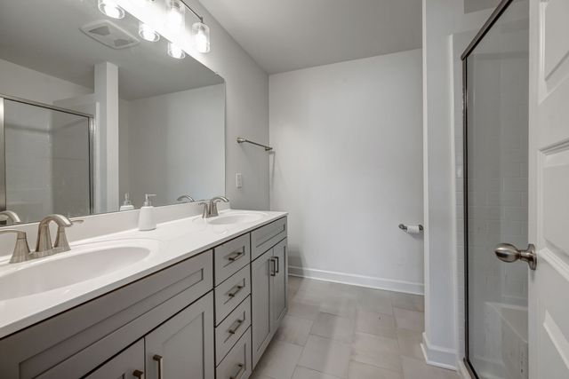 4032 Opal Dr, Hendersonville, TN 37075