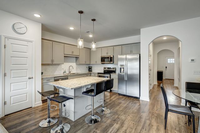4032 Opal Dr, Hendersonville, TN 37075