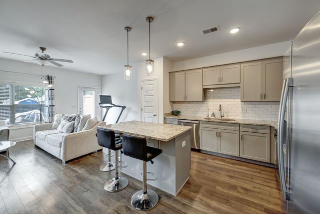 4032 Opal Dr, Hendersonville, TN 37075