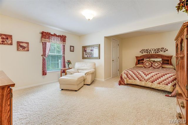 648 High School Street, Collinsville, IL 62234