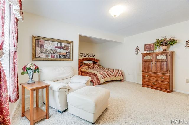 648 High School Street, Collinsville, IL 62234