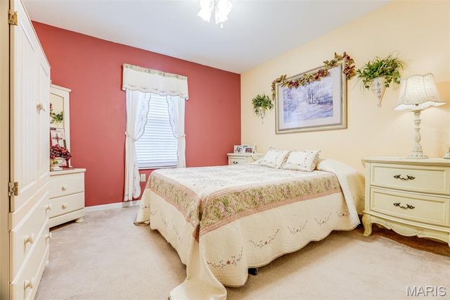 648 High School Street, Collinsville, IL 62234