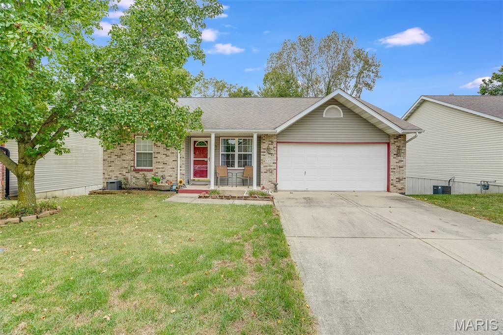 648 High School Street, Collinsville, IL 62234