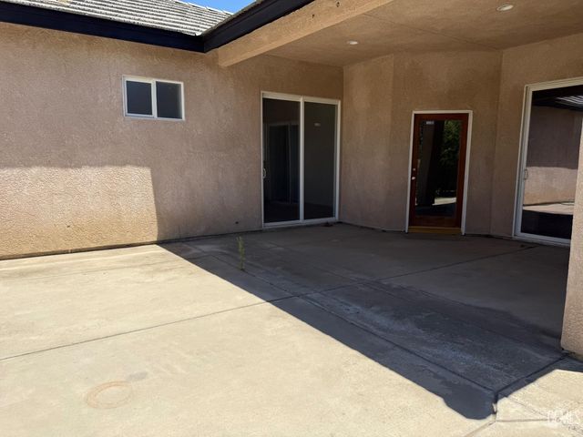 2802 Silver Shore Lane, Bakersfield, CA 93313