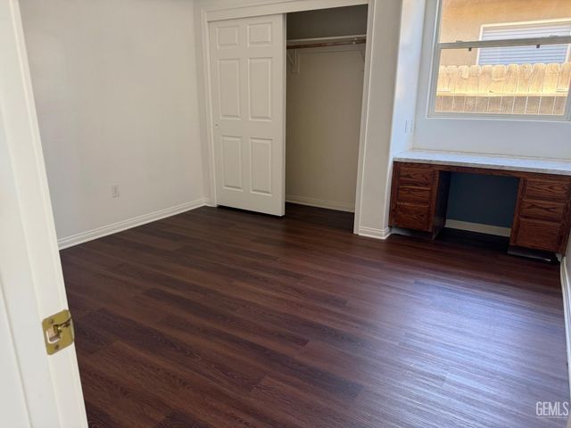 2802 Silver Shore Lane, Bakersfield, CA 93313