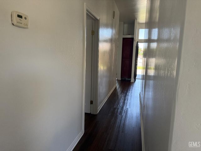 2802 Silver Shore Lane, Bakersfield, CA 93313