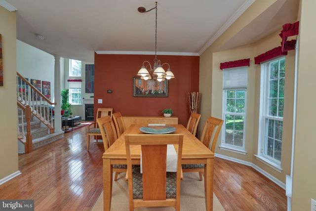 28 TANKARD LN, Washington Crossing, PA 18977