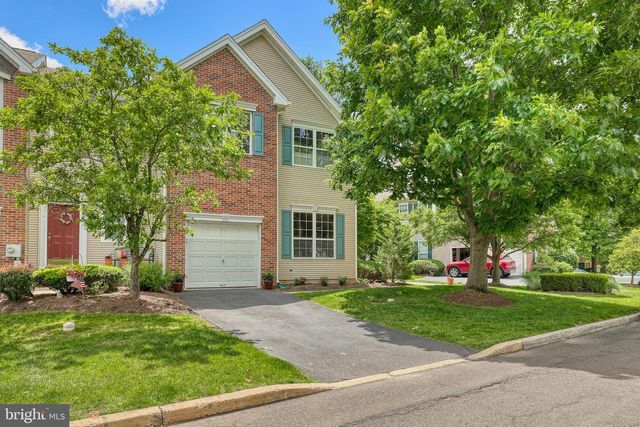 28 TANKARD LN, Washington Crossing, PA 18977