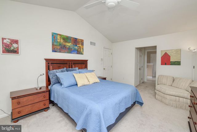 28 TANKARD LN, Washington Crossing, PA 18977