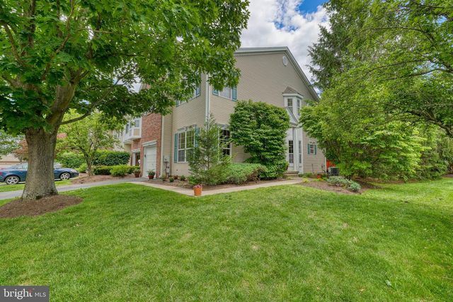 28 TANKARD LN, Washington Crossing, PA 18977