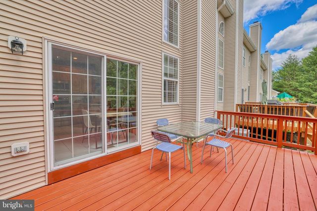 28 TANKARD LN, Washington Crossing, PA 18977