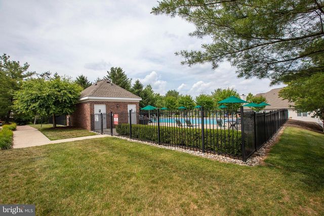 28 TANKARD LN, Washington Crossing, PA 18977