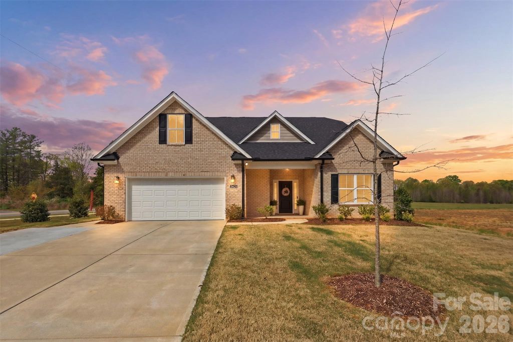 1005 Piper Meadows Drive 1, Waxhaw, NC 28173