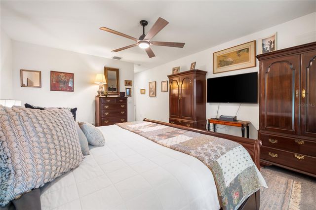 508 HICKORY COURSE LOOP, Ocala, FL 34472