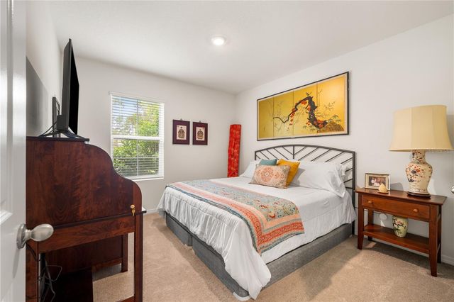 508 HICKORY COURSE LOOP, Ocala, FL 34472