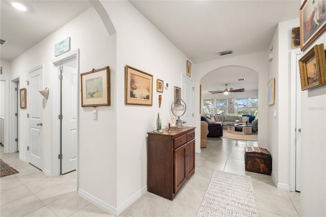 508 HICKORY COURSE LOOP, Ocala, FL 34472