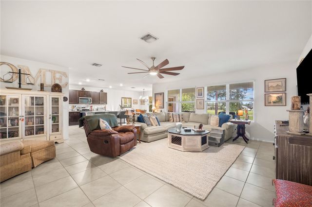 508 HICKORY COURSE LOOP, Ocala, FL 34472