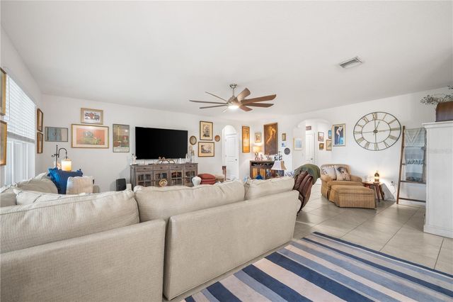 508 HICKORY COURSE LOOP, Ocala, FL 34472