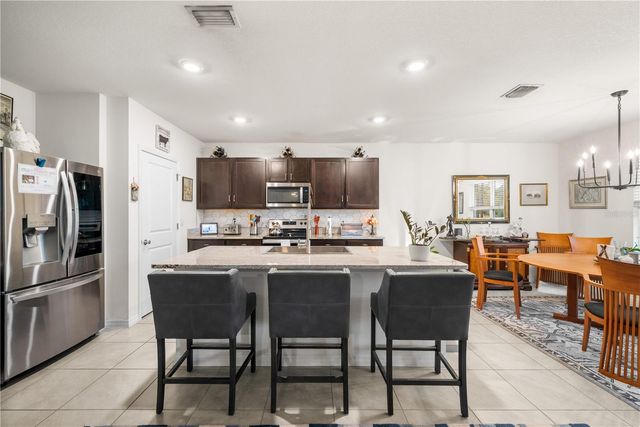 508 HICKORY COURSE LOOP, Ocala, FL 34472