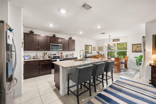 508 HICKORY COURSE LOOP, Ocala, FL 34472
