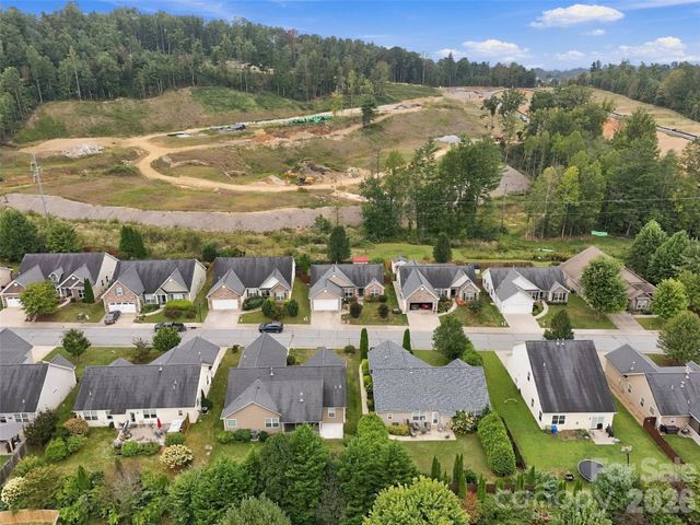 78 Brookstone Court, Hendersonville, NC 28792