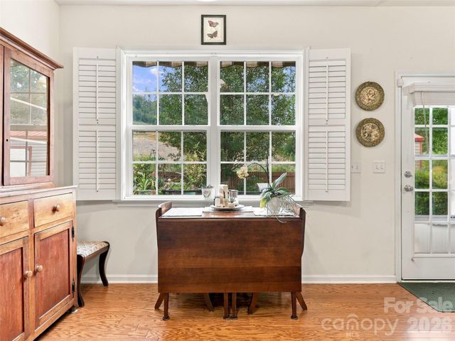 78 Brookstone Court, Hendersonville, NC 28792
