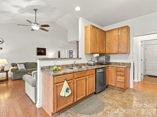 78 Brookstone Court, Hendersonville, NC 28792