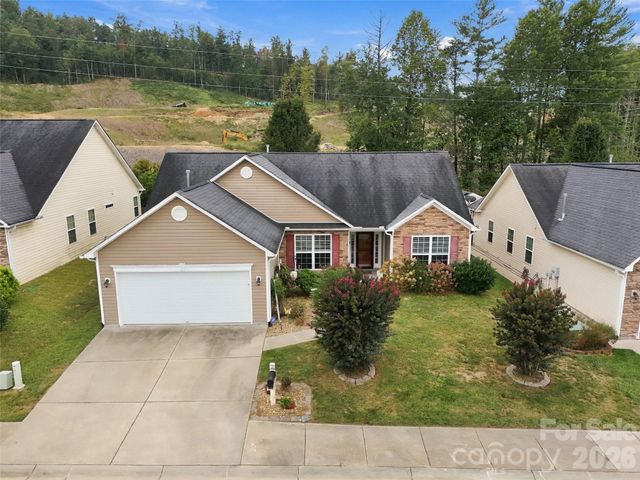 78 Brookstone Court, Hendersonville, NC 28792