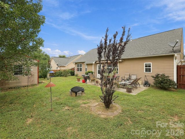 78 Brookstone Court, Hendersonville, NC 28792