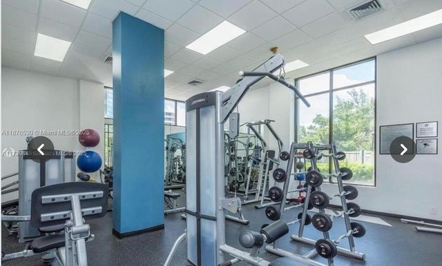 100 Bayview Dr 507, Sunny Isles Beach, FL 33160