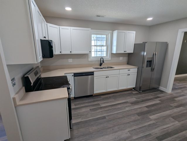 2208 24th Avenue, Fort Wayne, IN 46802