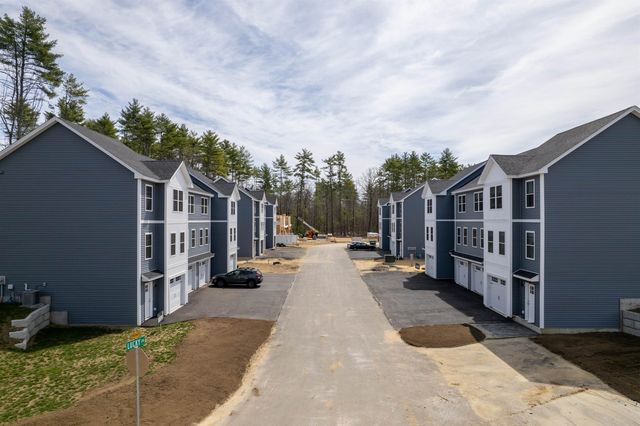 10B Lucky Lane The Crossings at Village Center 10 B, Barrington, NH 03825