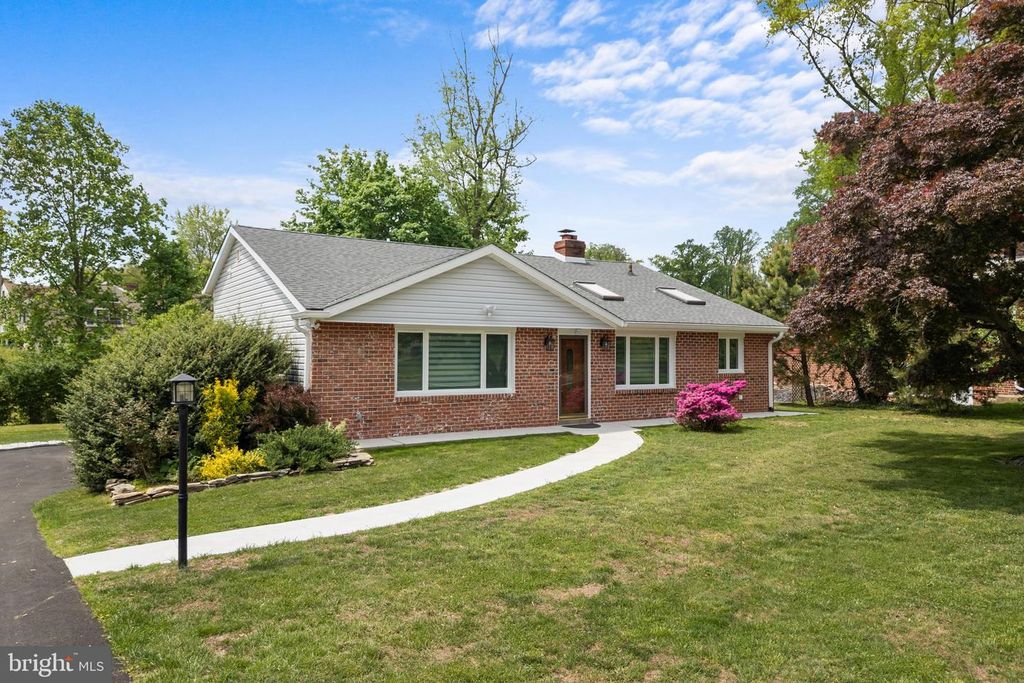 826 SUFFOLK ROAD, Jenkintown, PA 19046
