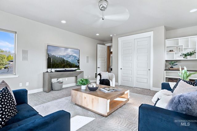 282 E Riversedge Dr., Eagle, ID 83616