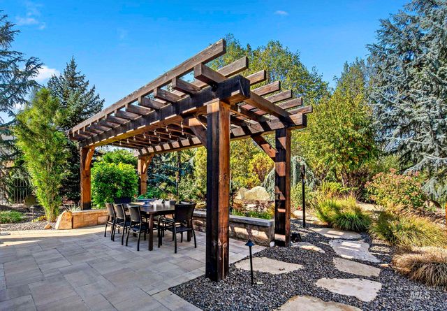 282 E Riversedge Dr., Eagle, ID 83616