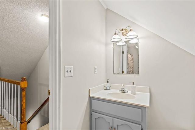 4 Bradsher Court, Randleman, NC 27317