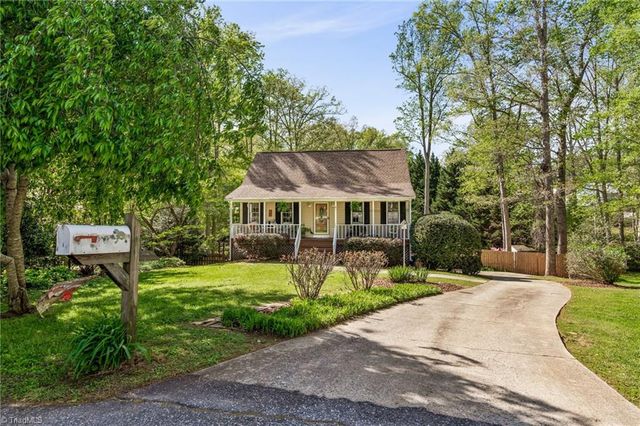 4 Bradsher Court, Randleman, NC 27317