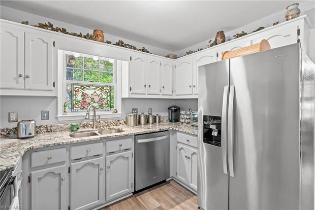 4 Bradsher Court, Randleman, NC 27317