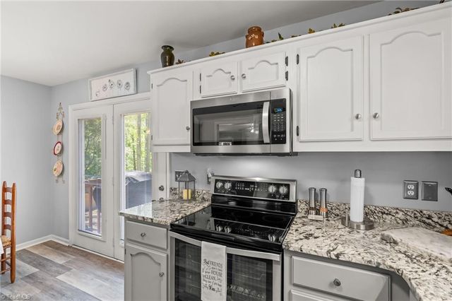 4 Bradsher Court, Randleman, NC 27317