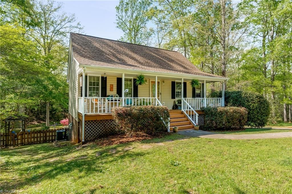4 Bradsher Court, Randleman, NC 27317