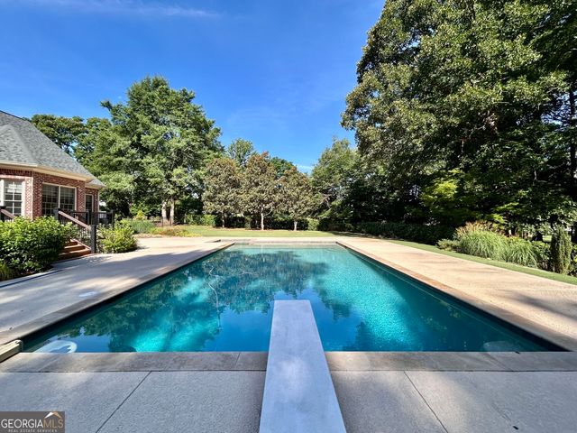 105 Meadow Trail, Social Circle, GA 30025