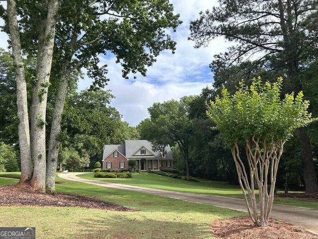 105 Meadow Trail, Social Circle, GA 30025