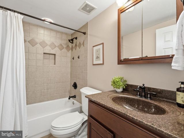 12036 WILLOWOOD DR, Woodbridge, VA 22192
