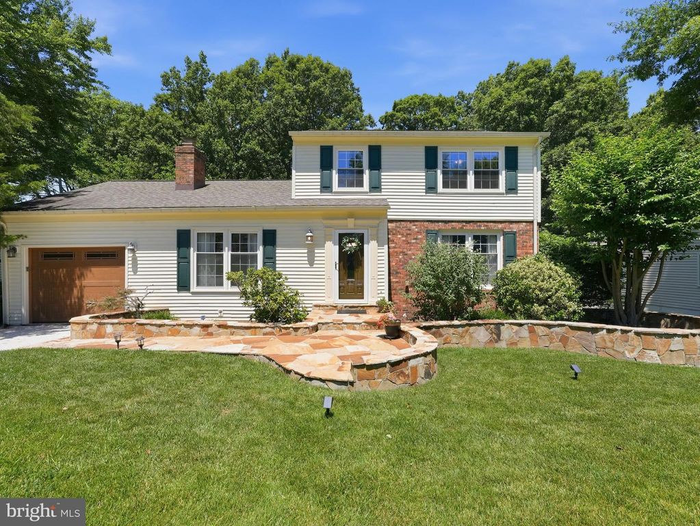 12036 WILLOWOOD DR, Woodbridge, VA 22192