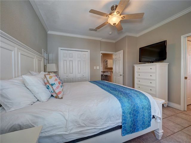 1833 S 11th St F2, Port Aransas, TX 78373