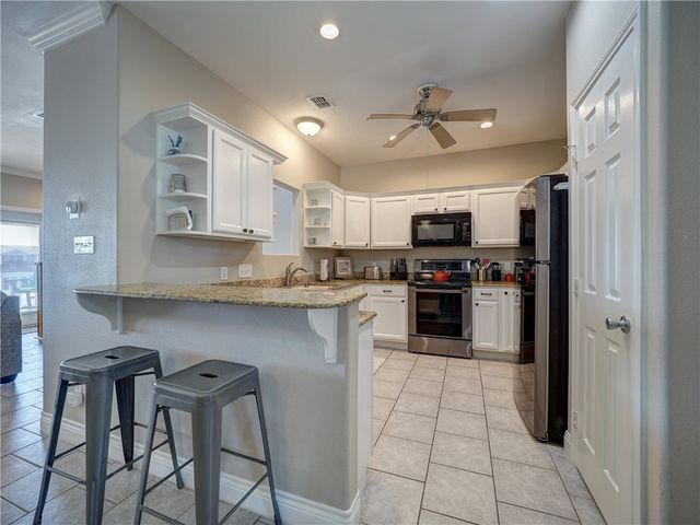 1833 S 11th St F2, Port Aransas, TX 78373
